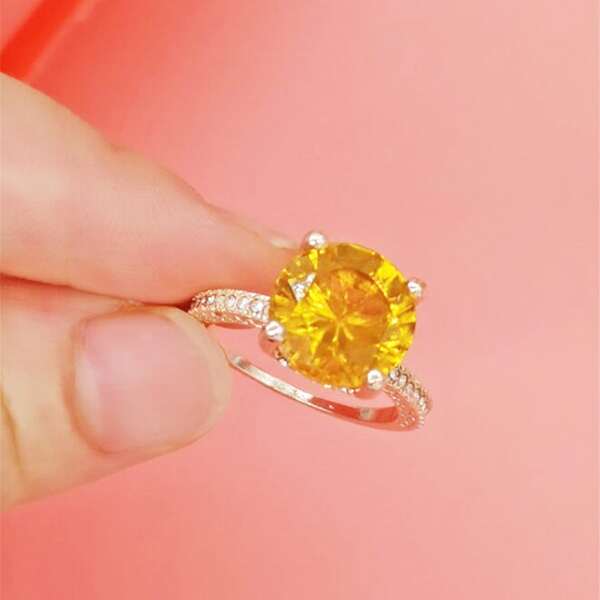 

Zircon Decor Ring, Yellow