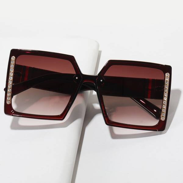 

Square Frame Sunglasses