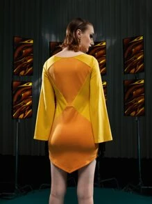 Ishaarah Two Tone Trumpet Sleeve Hanky Hem Bodycon Dress - Multicolor - View 2