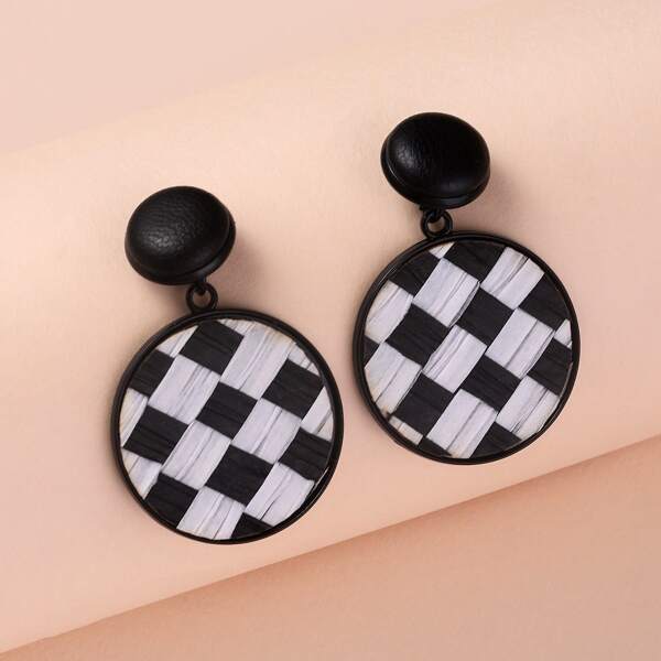 

Checkered Round Drop Earrings, Black and white