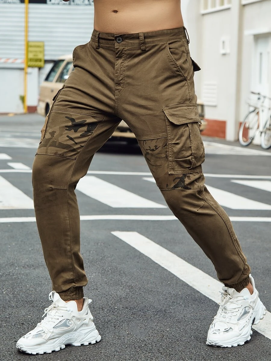 男士翻蓋口袋迷彩印花長褲 - 卡其色 - 查看 1