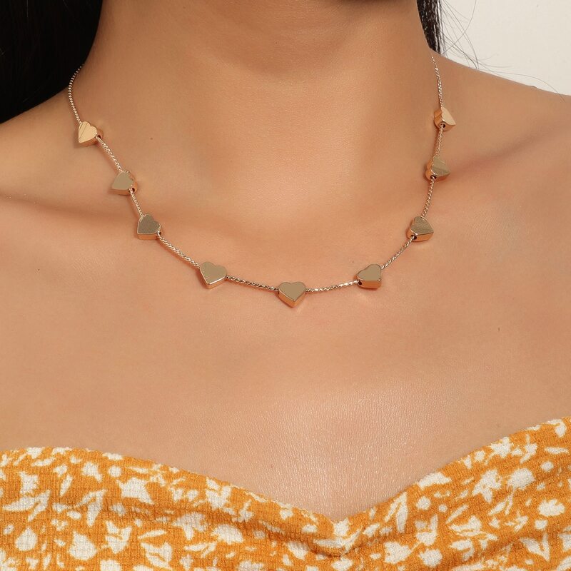 

Heart Decor Chain Necklace, Gold