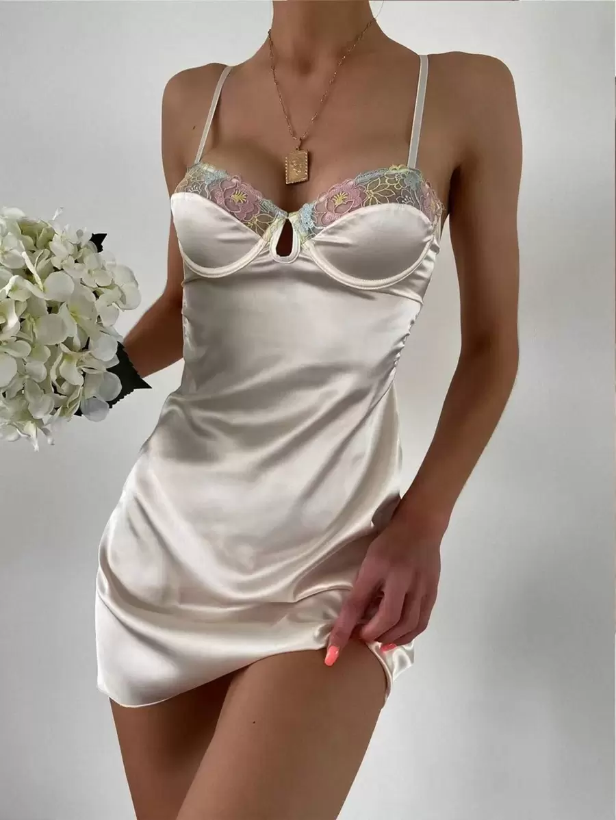 Floral Embroidery Underwire Slips - White - View 1