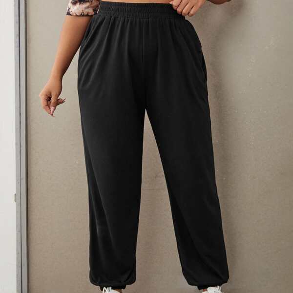

Plus Solid Slant Pocket Sweatpants, Black