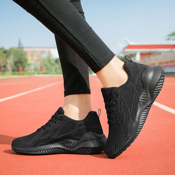 

Minimalist Breathable Running Shoes, Black