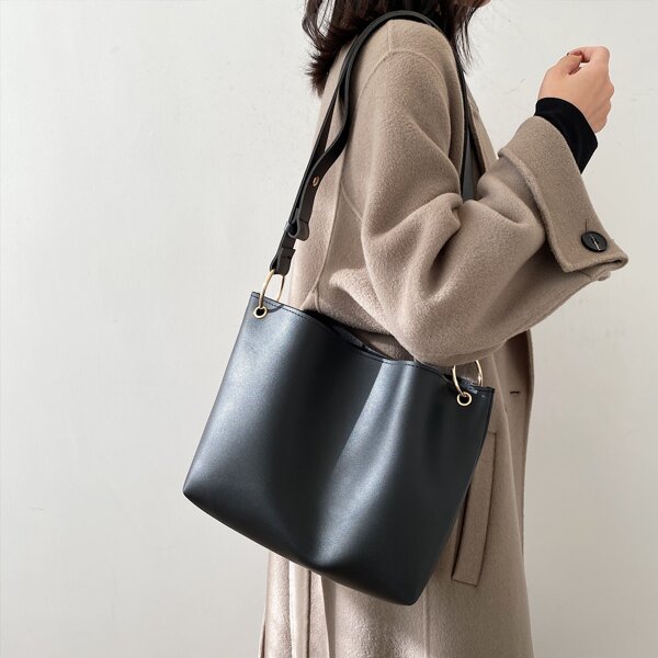 

Large Capacity Bucket Bag, Black