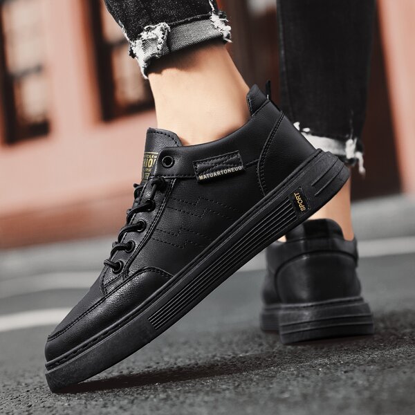 

Men Letter Graphic Lace-up Skate Shoes, Black