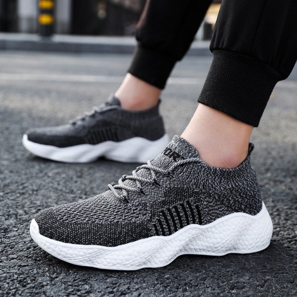 

Men Striped Pattern Lace Up Front Sneakers, Grey