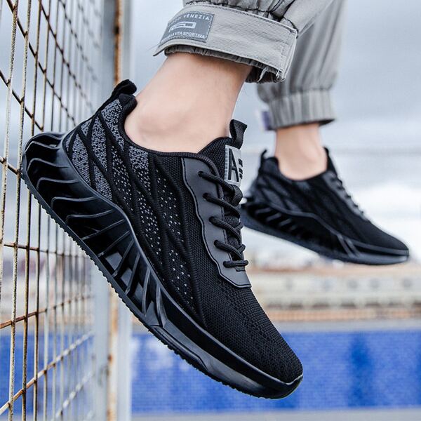 

Men Letter Patch Knit Detail Lace-up Front Sneakers, Black