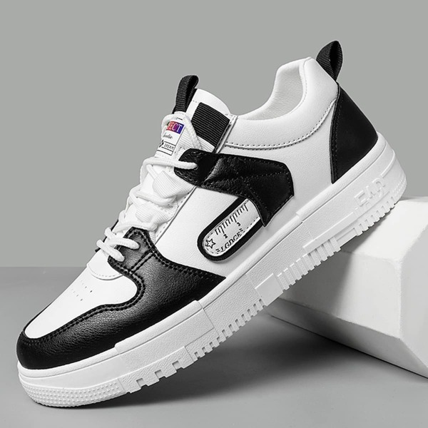 

Men Colorblock Lace-up Front Sneakers, Black and white