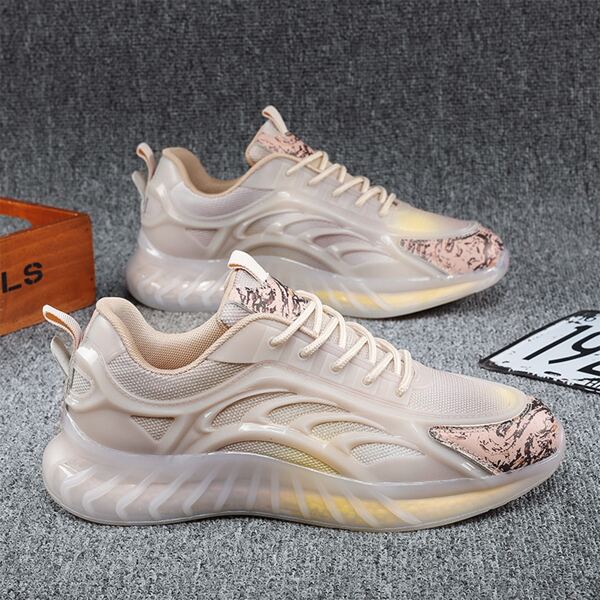 

Men Colorblock Textured Breathable Running Shoes, Beige