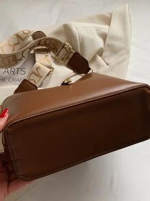 Không thấm nước, nhẹ, túi đeo chéo có nút bấm thông thường dành cho doanh nhân Cổ điển dành cho các cô gái tuổi teen Nữ sinh viên đại học, tân binh và nhân viên văn phòng Hoàn hảo cho văn phòng, đại học, công việc, kinh doanh, đi làm - màu nâu - Xem 2