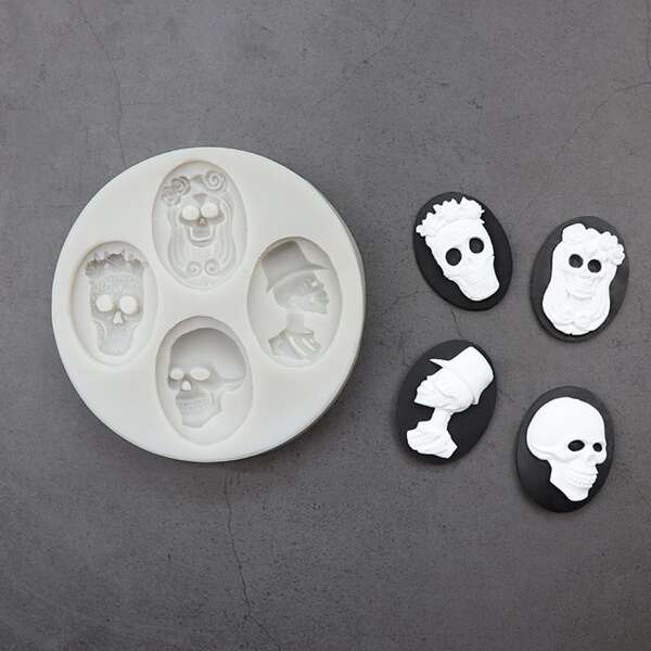 

Skull Design Silicone Mold, White