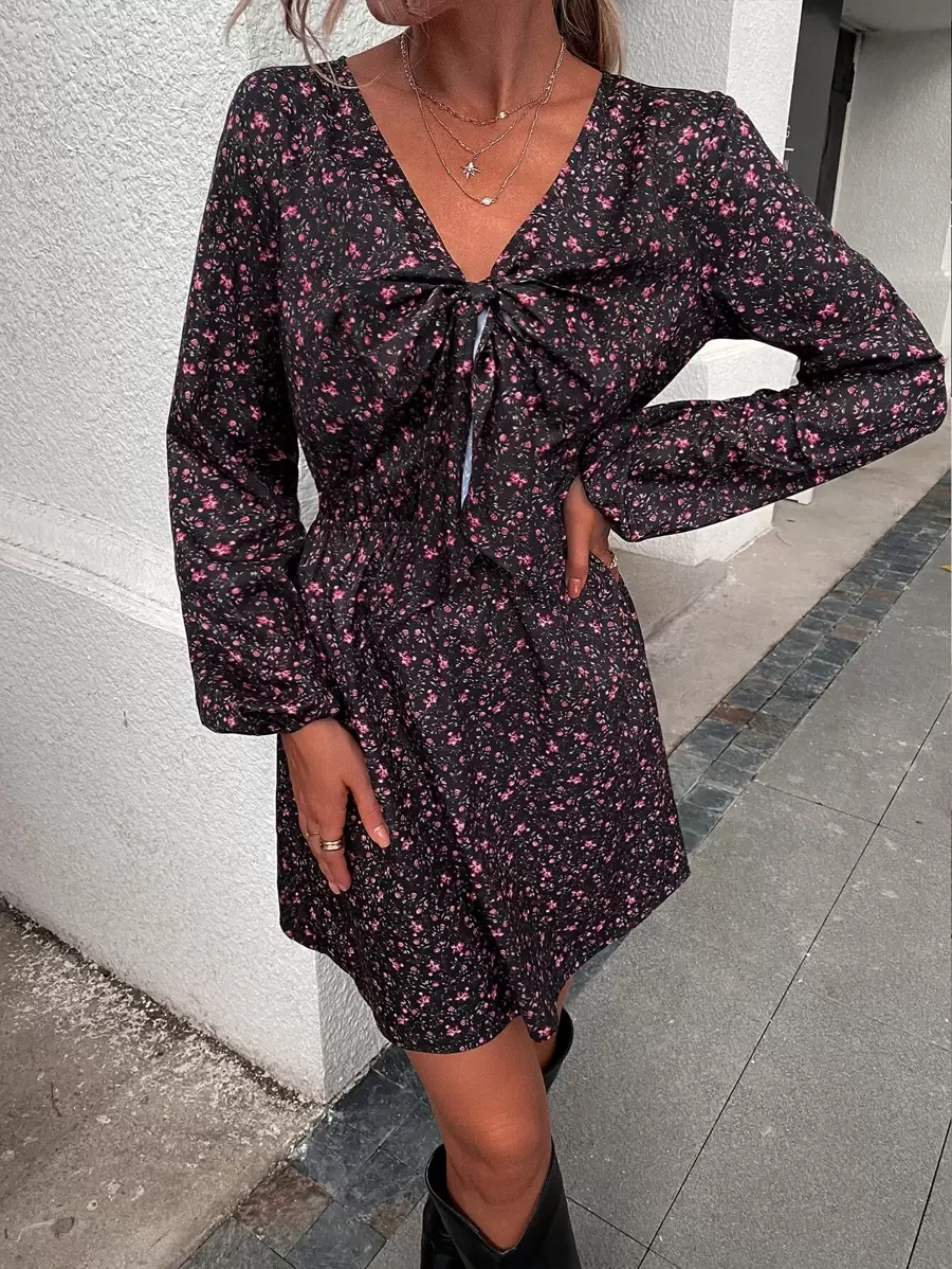 SHEIN VCAY 小碎花V領洋裝 - 彩色 - 查看 1