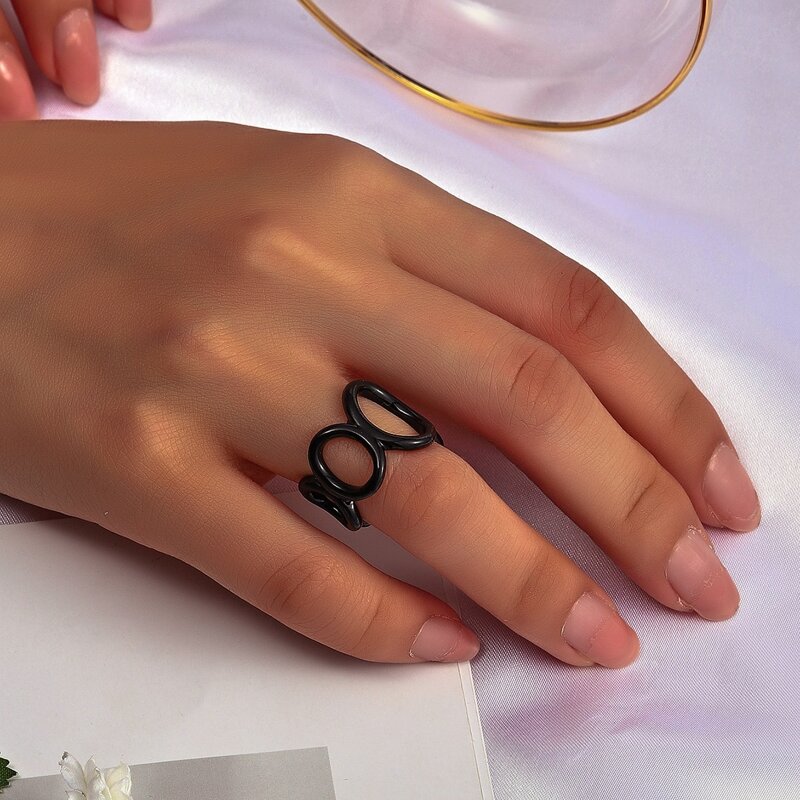 

Hollow Out Cuff Ring, Black
