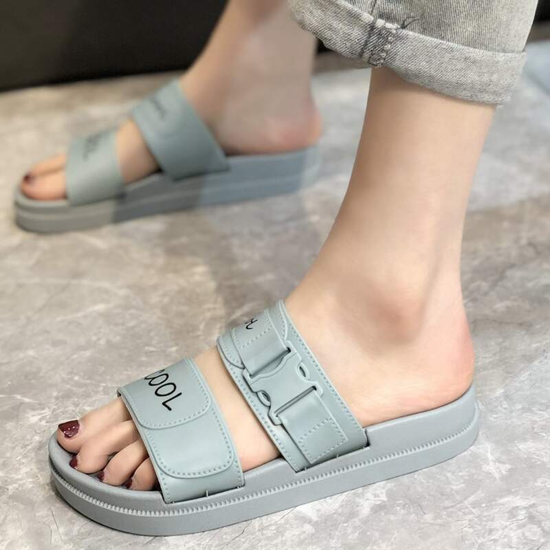 

Letter Graphic Slides, Blue