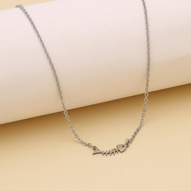 

Fish Bone Decor Chain Necklace, Silver