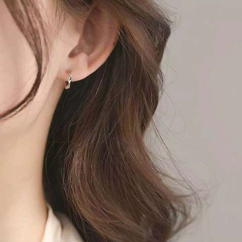 

Twist Hoop Earrings, Silver
