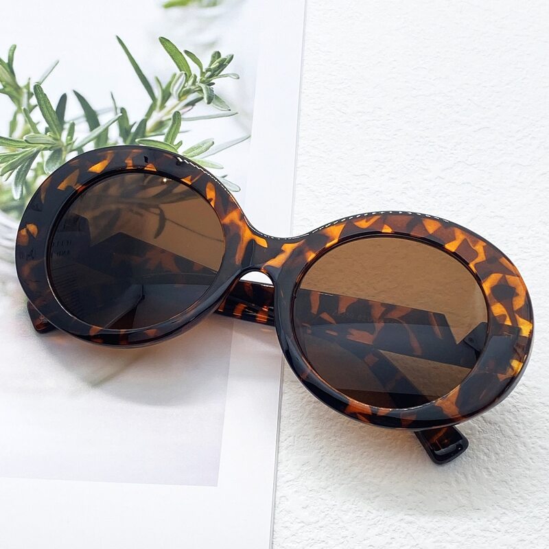 

Leopard Frame Sunglasses