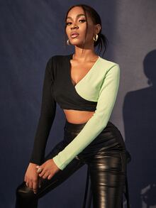 SHEIN BAE Camiseta corta de dos tonos cruzado - Multicolor - Ver 4