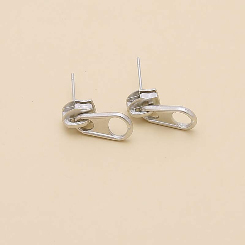 

Zipper Decor Stud Earrings, Silver