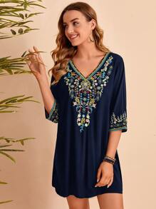 SHEIN V-neck Embroidery Detail Dress - Multicolor - View 1