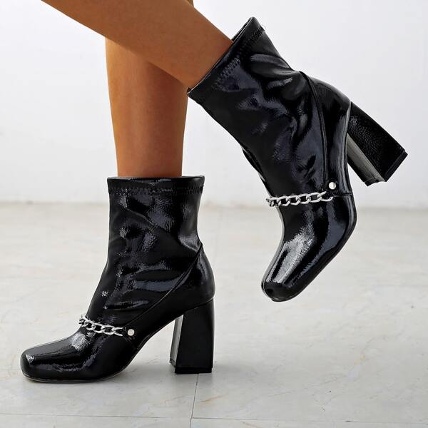 

Chain Decor Chunky Heeled Boots, Black
