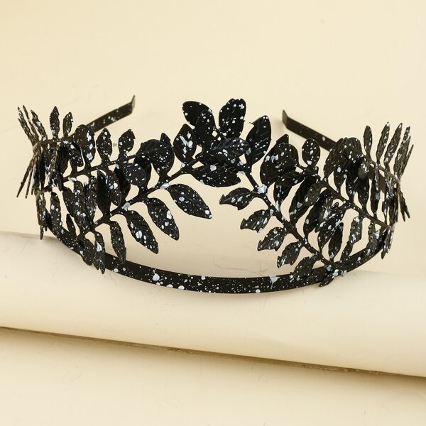 

Leaf Design Hair Accessory, Black and white