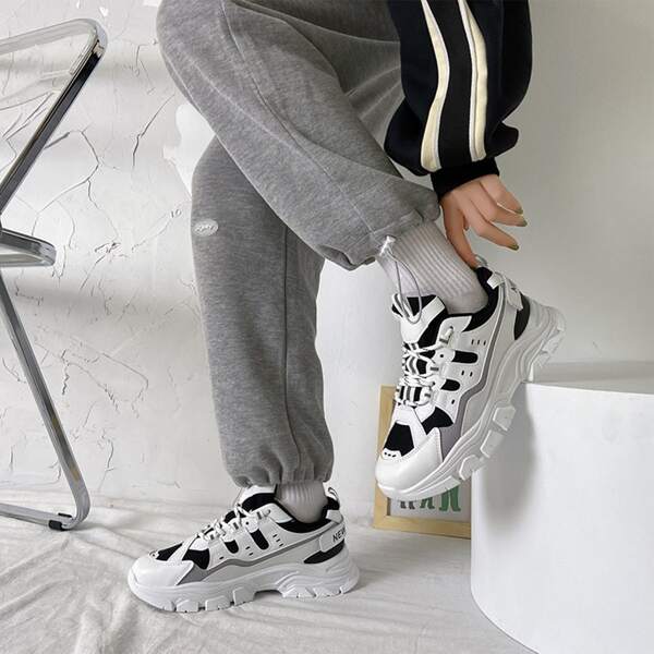 

Two Tone Letter Graphic Chunky Sneakers, Black and white