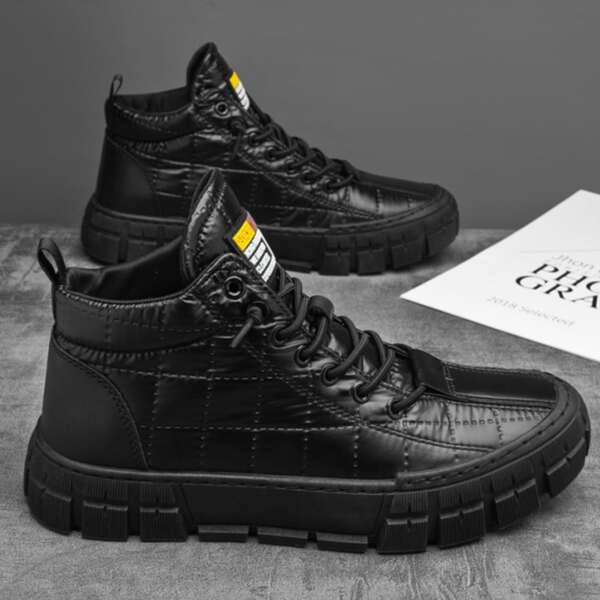 

Men Quilted Lace-up Front Sneakers, Black