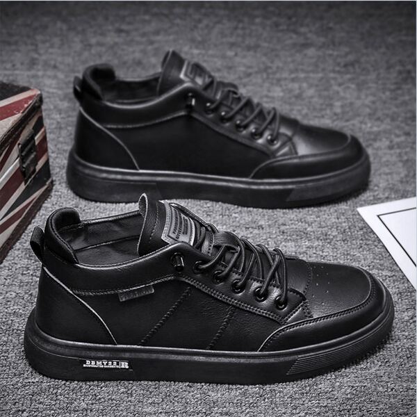 

Men Lace-up Front Low Top Skate Shoes, Black