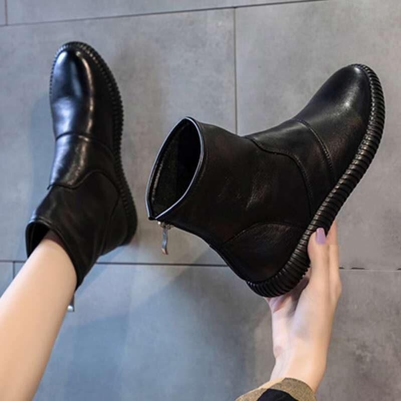 

Minimalist Zip Back Boots, Black