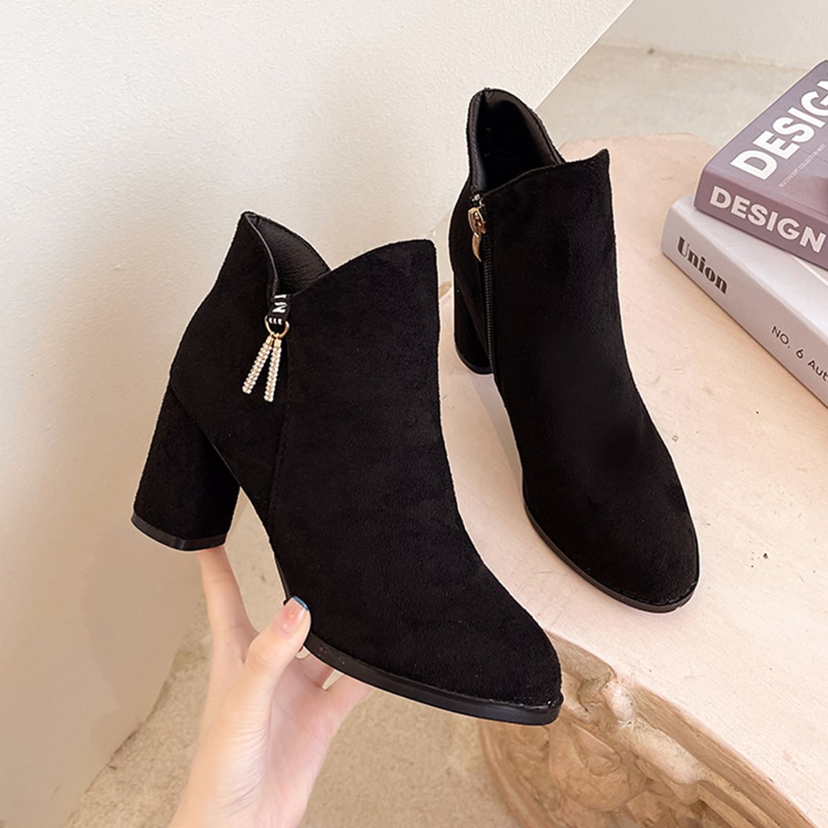 

Point Toe Chunky Heeled Boots, Black