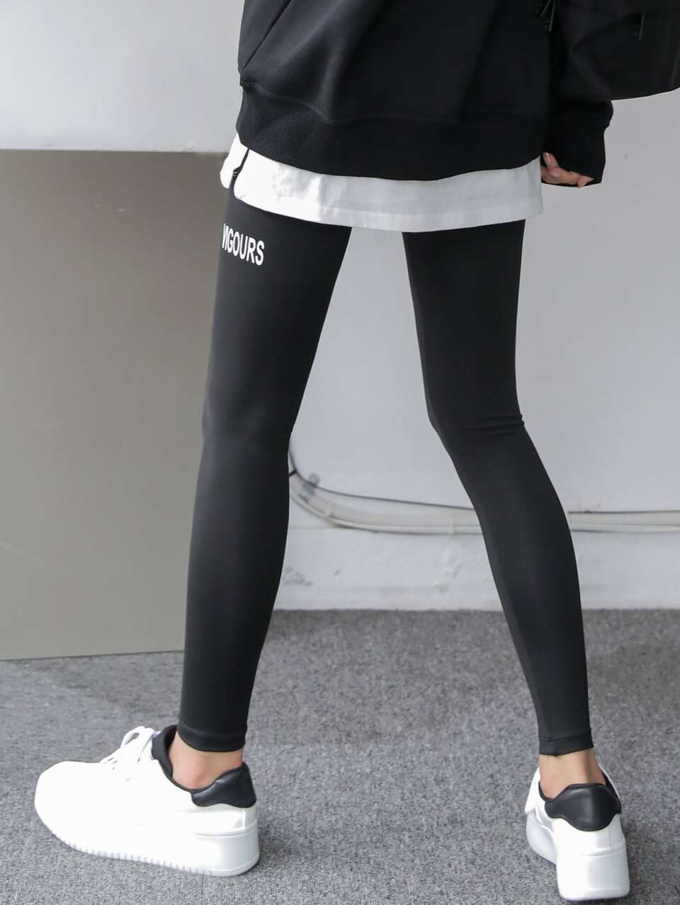 High Waist Letter Graphic Leggings