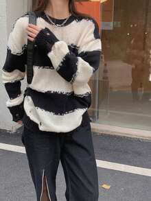 宽条纹破洞落肩毛衣、长袖上衣 - 黑與白 - 查看 4