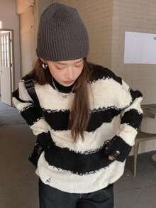 宽条纹破洞落肩毛衣、长袖上衣 - 黑與白 - 查看 5