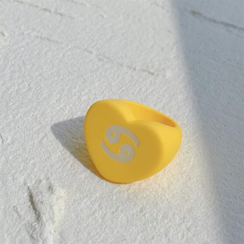 

Constellation Graphic Heart Decor Ring, Gold