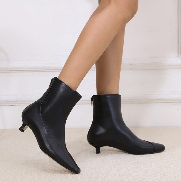 

Side Zip Low Heeled Classic Boots, Black