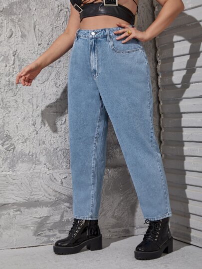 Jeans mom de talle alto con bolsillo oblicuo