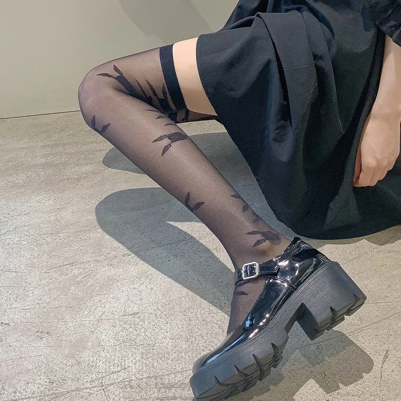 

1pair Graphic Stockings, Black