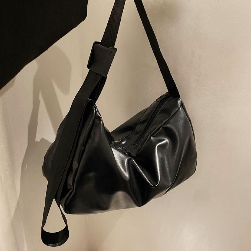 

Minimalist Crossbody Bag, Black