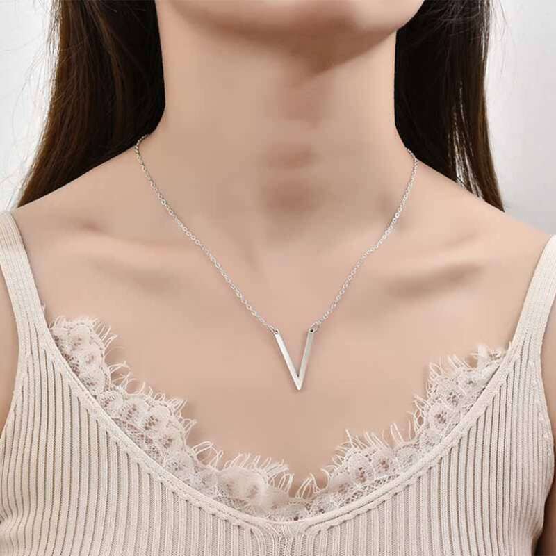 

Letter Design Chain Necklace, Silver