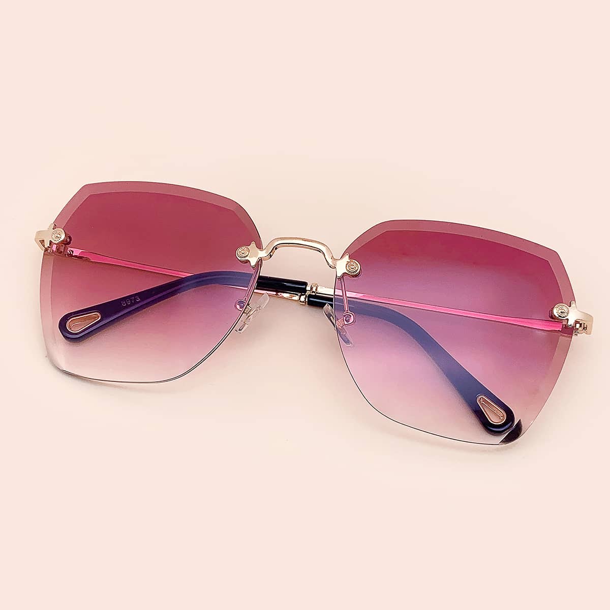 

Rimless Tinted Lens Sunglasses