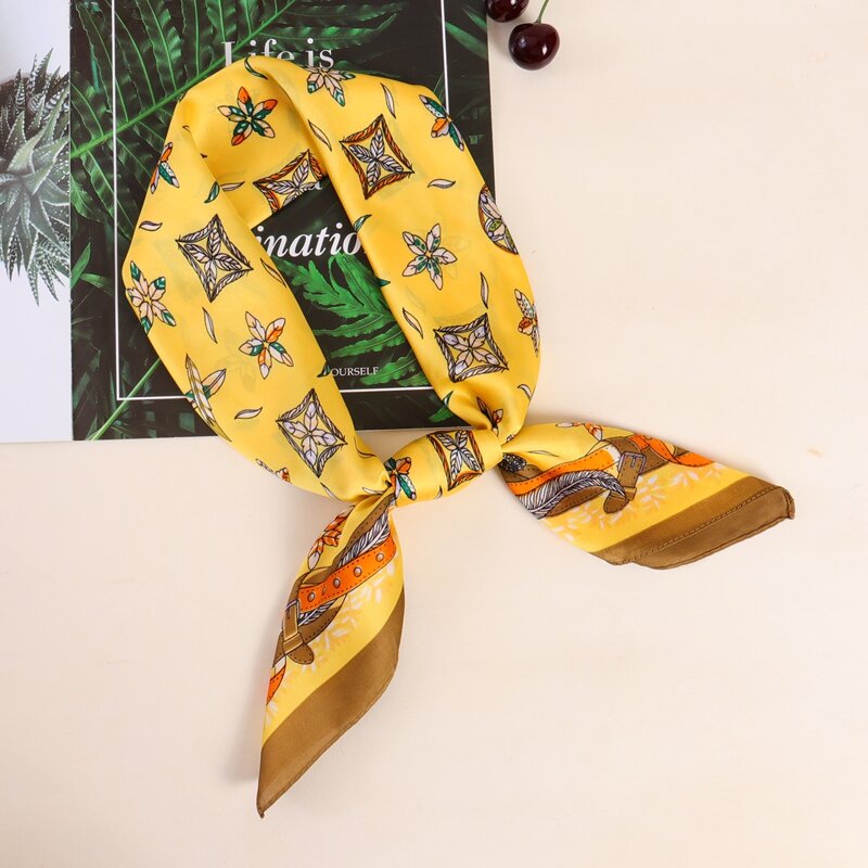 

Feather Graphic Scarf, Multicolor