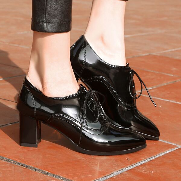 

Stitch Detail Lace-up Front Chunky Oxfords, Black