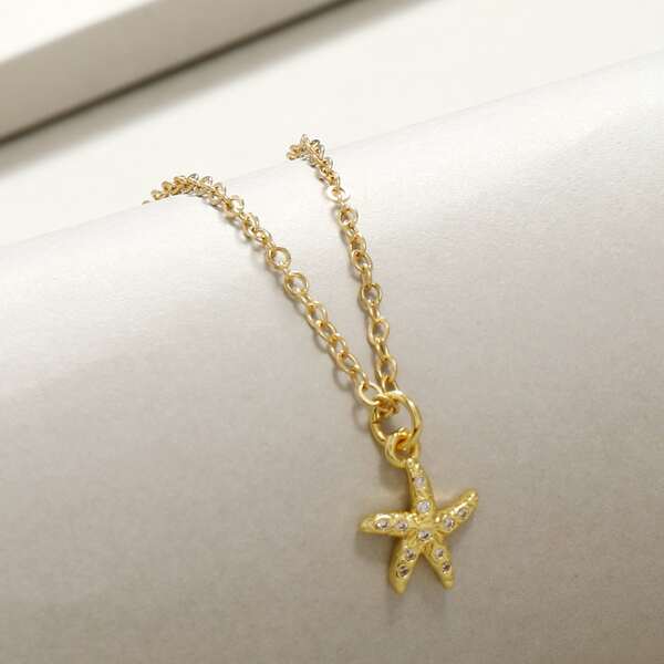 

Zircon Decor Starfish Charm Necklace, Gold