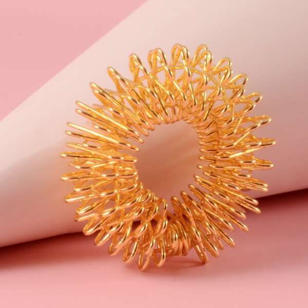 

Solid Hollow Out Ring, Gold