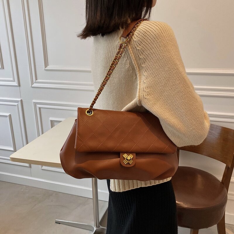 

Quilted Flap Shoulder Bag, Brown