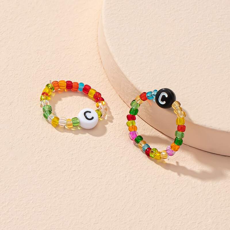 

2pcs Letter Graphic Beaded Ring, Multicolor