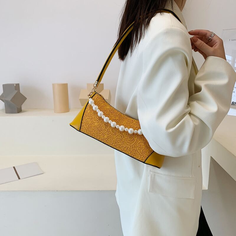 

Flower Graphic Shoulder Bag, Yellow